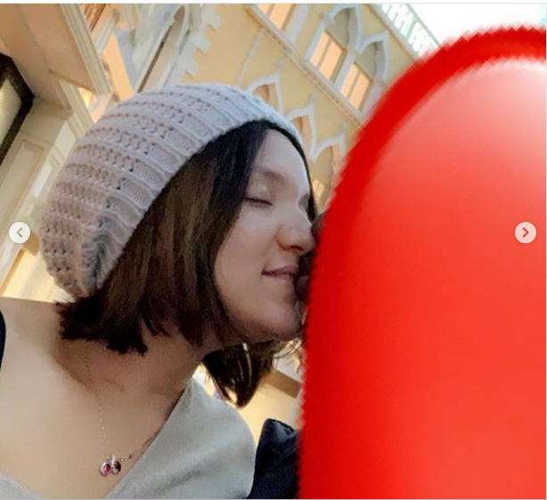 Gifty Powers Kisses Mystery Man, who could he be?